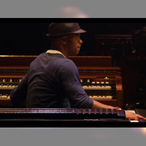 Affiche du document Jazz à la Villette. Roberto Fonseca solo