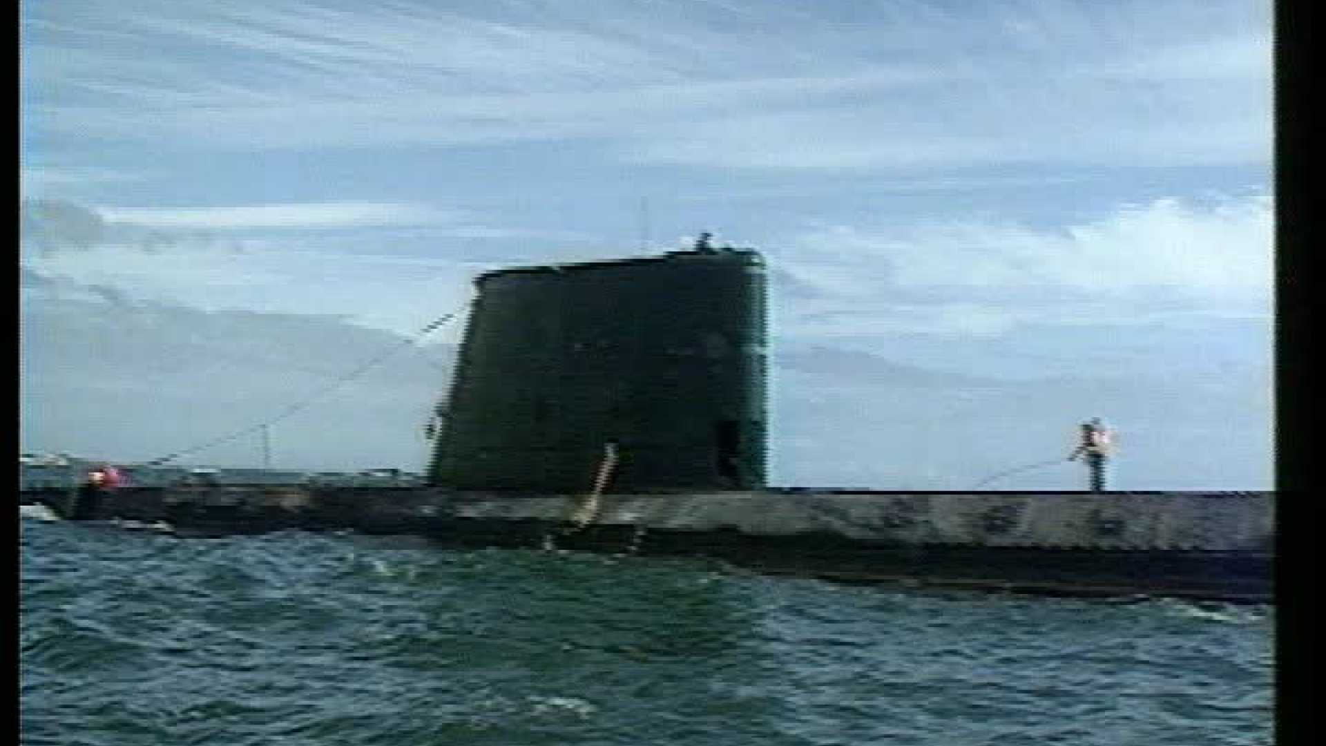 Affiche du document C'est pas sorcier : Silence on coule ! les sous-marins